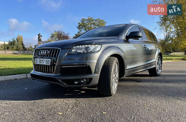 Внедорожник / Кроссовер Audi Q7 2010 в 