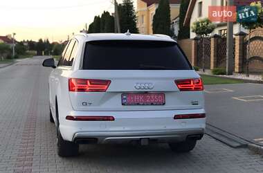 Позашляховик / Кросовер Audi Q7 2016 в 