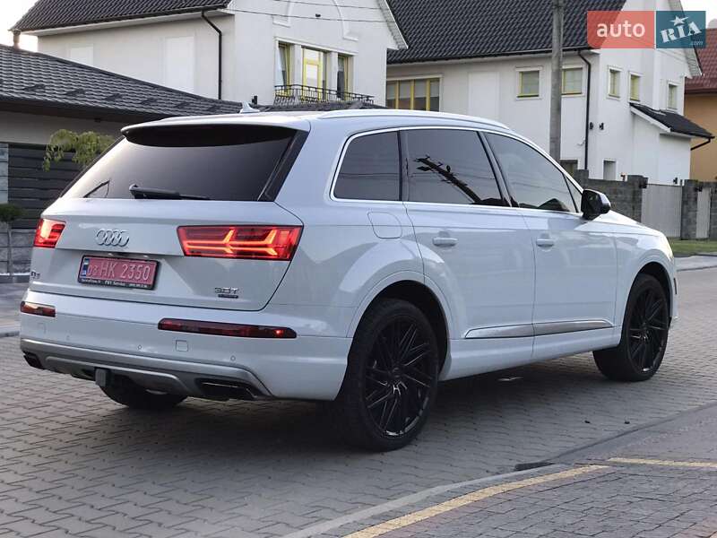 Внедорожник / Кроссовер Audi Q7 2016 в Луцке