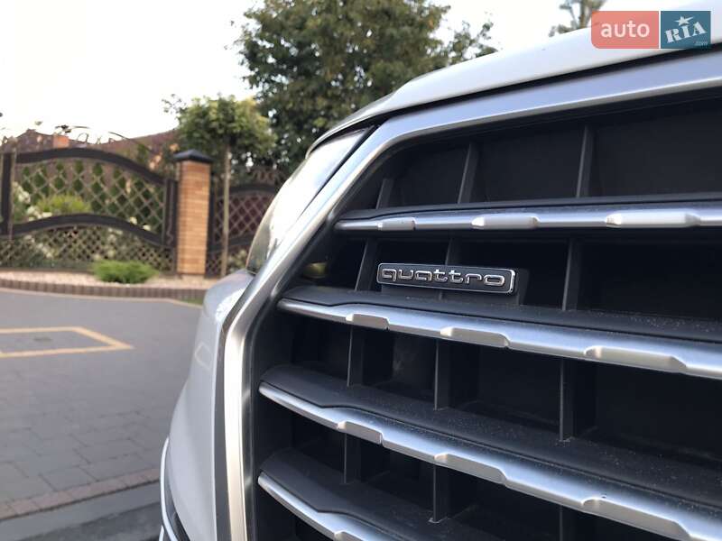 Внедорожник / Кроссовер Audi Q7 2016 в Луцке