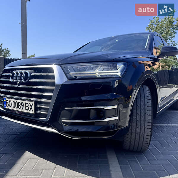Внедорожник / Кроссовер Audi Q7 2017 в Тернополе