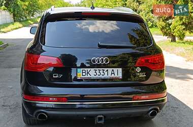 Внедорожник / Кроссовер Audi Q7 2014 в 