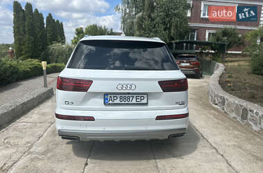 Внедорожник / Кроссовер Audi Q7 2018 в 