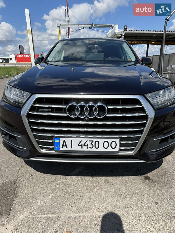 Позашляховик / Кросовер Audi Q7 2018 в Києві