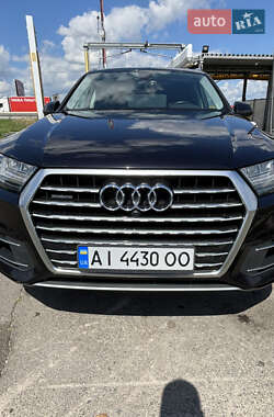 Внедорожник / Кроссовер Audi Q7 2018 в 