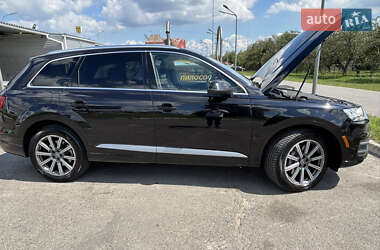 Внедорожник / Кроссовер Audi Q7 2018 в 