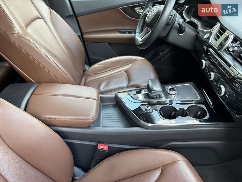 Позашляховик / Кросовер Audi Q7 2018 в Києві