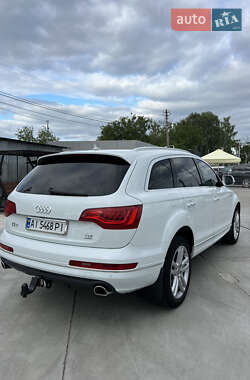Внедорожник / Кроссовер Audi Q7 2015 в 