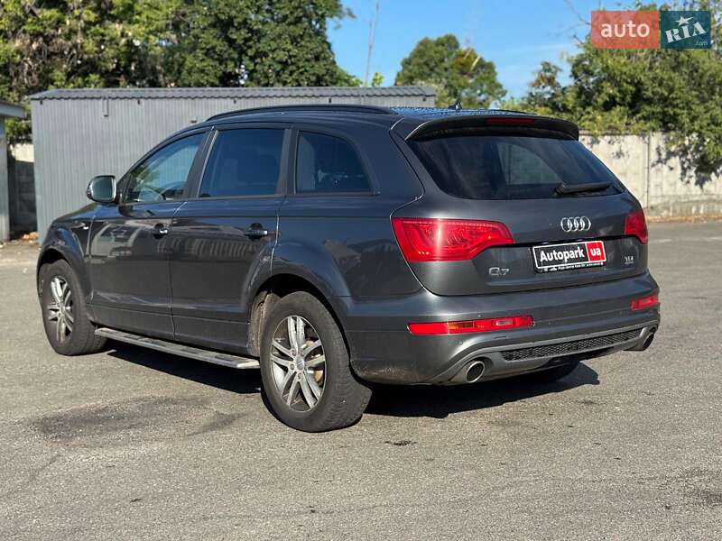 Внедорожник / Кроссовер Audi Q7 2010 в Киеве