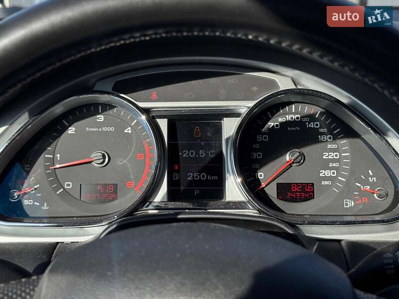 Внедорожник / Кроссовер Audi Q7 2010 в Киеве