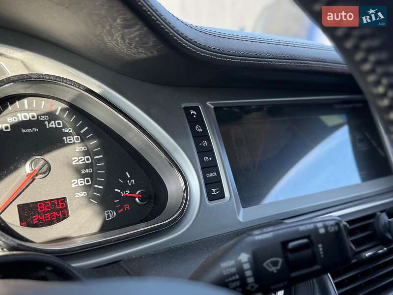 Внедорожник / Кроссовер Audi Q7 2010 в Киеве