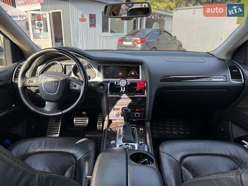 Внедорожник / Кроссовер Audi Q7 2010 в Киеве