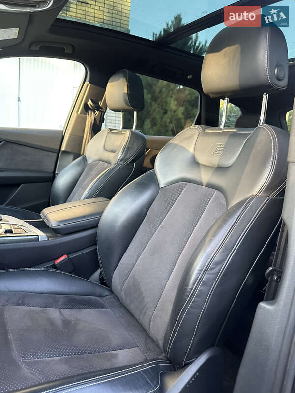 Внедорожник / Кроссовер Audi Q7 2015 в Южноукраинске