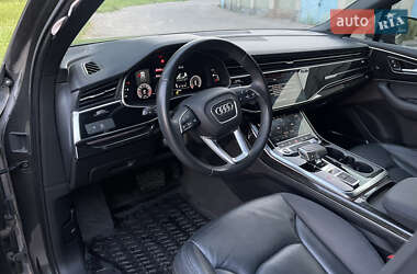 Внедорожник / Кроссовер Audi Q7 2021 в 