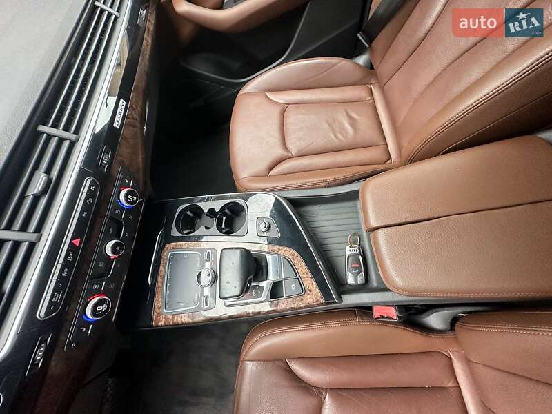 Внедорожник / Кроссовер Audi Q7 2016 в Львове
