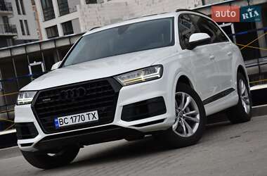 Внедорожник / Кроссовер Audi Q7 2019 в 