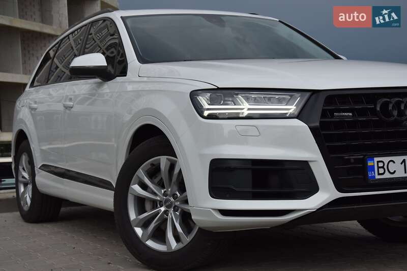 Позашляховик / Кросовер Audi Q7 2019 в Львові
