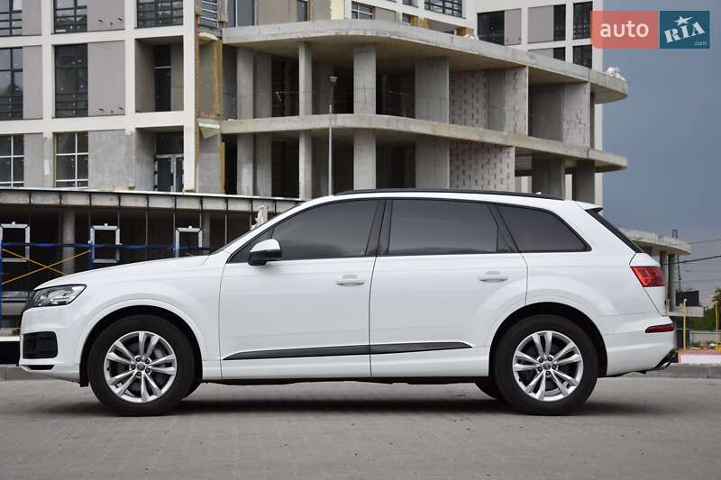 Позашляховик / Кросовер Audi Q7 2019 в Львові