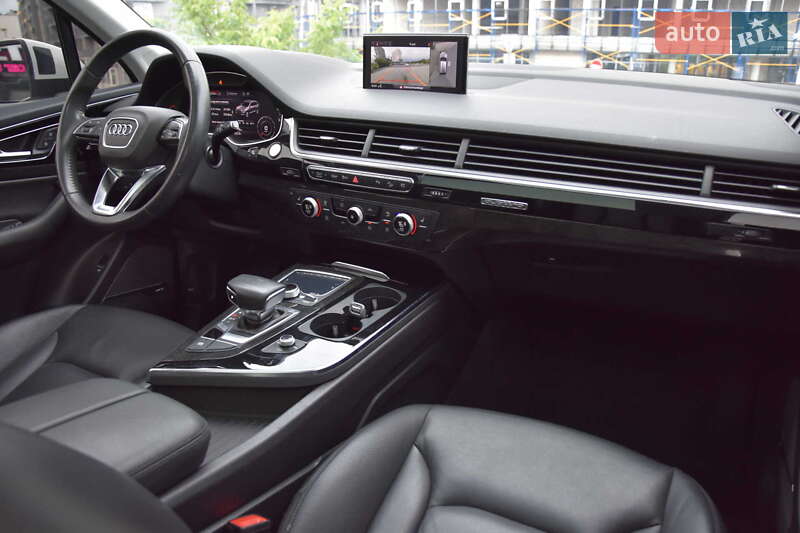Позашляховик / Кросовер Audi Q7 2019 в Львові
