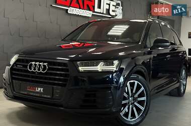 Внедорожник / Кроссовер Audi Q7 2017 в 