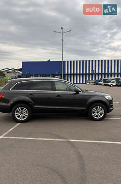 Внедорожник / Кроссовер Audi Q7 2007 в 