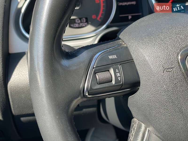 Внедорожник / Кроссовер Audi Q7 2013 в Одессе