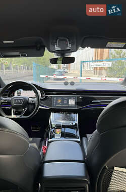 Внедорожник / Кроссовер Audi Q7 2021 в 