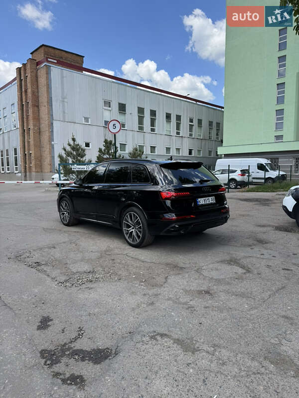 Внедорожник / Кроссовер Audi Q7 2021 в Белой Церкви