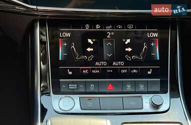 Внедорожник / Кроссовер Audi Q7 2020 в 