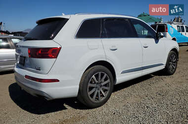 Позашляховик / Кросовер Audi Q7 2018 в 