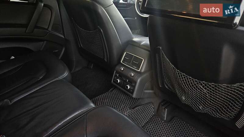 Внедорожник / Кроссовер Audi Q7 2013 в Одессе