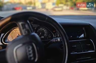Внедорожник / Кроссовер Audi Q7 2013 в 