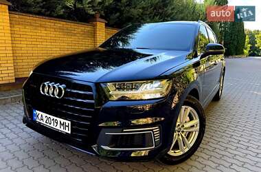 Внедорожник / Кроссовер Audi Q7 2016 в 