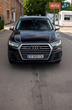 Внедорожник / Кроссовер Audi Q7 2016 в 