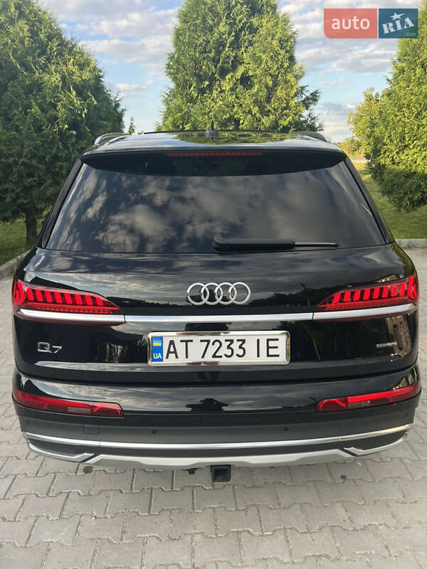 Позашляховик / Кросовер Audi Q7 2020 в Івано-Франківську