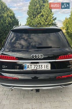 Внедорожник / Кроссовер Audi Q7 2020 в 