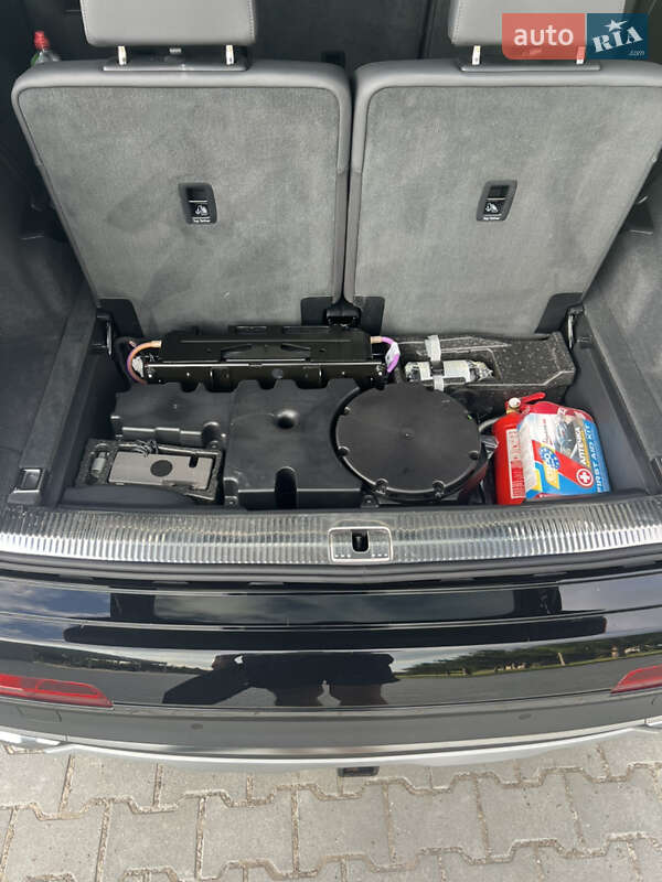 Позашляховик / Кросовер Audi Q7 2020 в Івано-Франківську