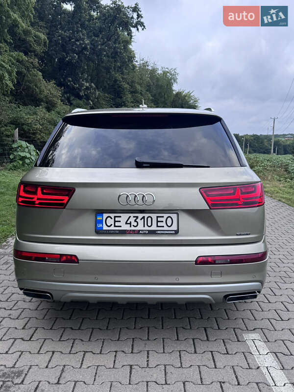 Внедорожник / Кроссовер Audi Q7 2017 в Черновцах