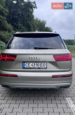Внедорожник / Кроссовер Audi Q7 2017 в 