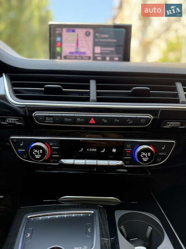 Внедорожник / Кроссовер Audi Q7 2018 в Киеве