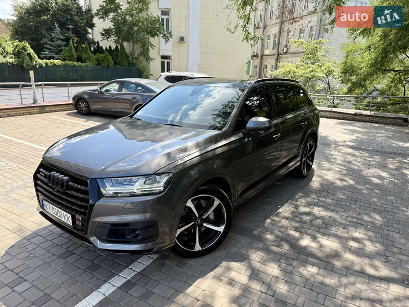 Внедорожник / Кроссовер Audi Q7 2018 в Киеве