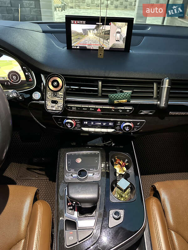 Внедорожник / Кроссовер Audi Q7 2017 в Луцке