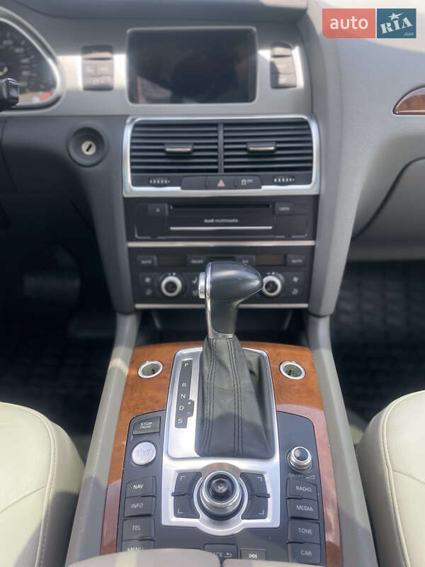 Позашляховик / Кросовер Audi Q7 2014 в Кропивницькому