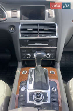 Внедорожник / Кроссовер Audi Q7 2014 в 
