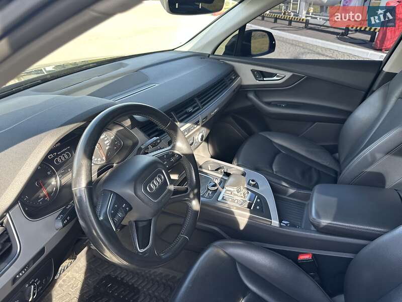 Внедорожник / Кроссовер Audi Q7 2016 в Львове