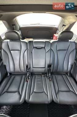 Внедорожник / Кроссовер Audi Q7 2016 в 