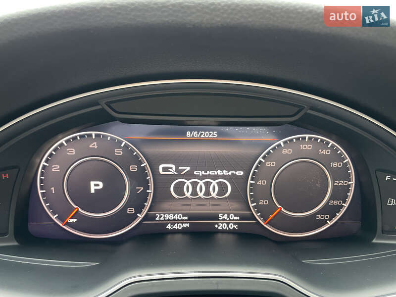 Позашляховик / Кросовер Audi Q7 2016 в Львові