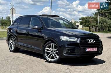 Внедорожник / Кроссовер Audi Q7 2019 в 