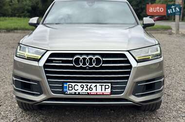 Внедорожник / Кроссовер Audi Q7 2016 в 