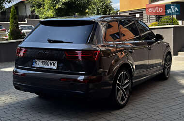 Внедорожник / Кроссовер Audi Q7 2018 в 